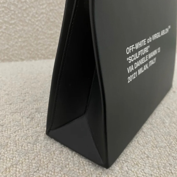 Authentic Off-White Sculpture leather Crossbody Bag - Picture 3 of 16